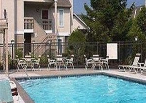 Hawthorn Suites Hotel North