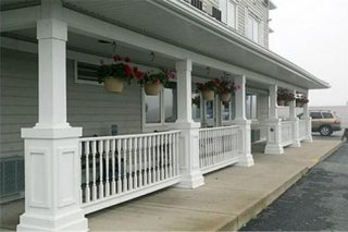 Lakeview Inn & Suites