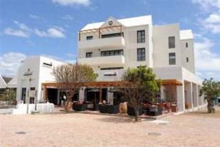Quarters Hotel