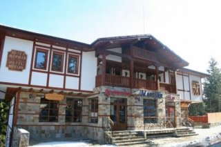 Merryan Hotel