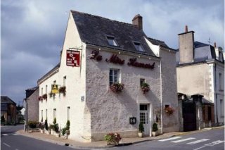 Hostellerie De La La Mère Hamard