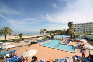 HM Royal Beach