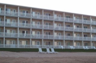 Mackinaw Beach and Bay All Suites Resort