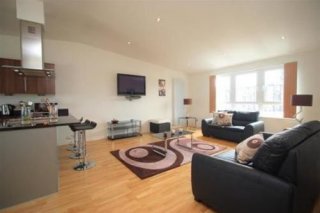 Pearl Apartments-Lochrin Place