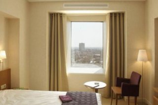 Howard Johnson Grand Plaza Hotel