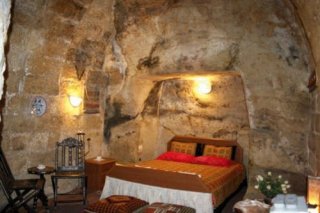 Inn Cave Hotel