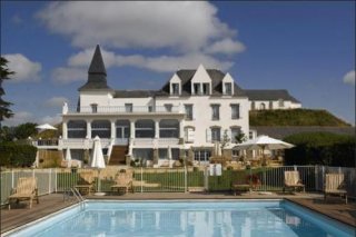 Hôtel-Restaurant-Spa Le Tumulus