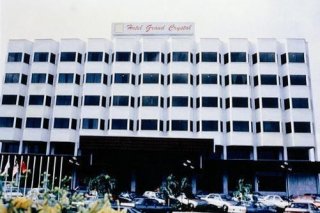 Hotel Grand Crystal