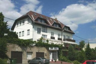 Budai Hotel & Restaurant