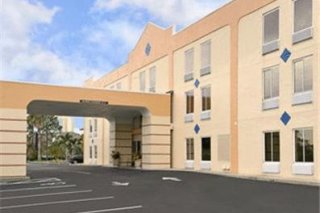 Baymont Inn & Suites /Universal Area