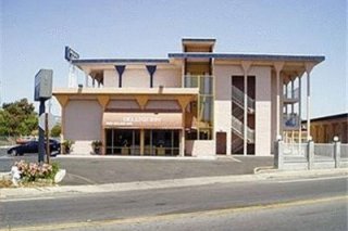Deluxe Inn