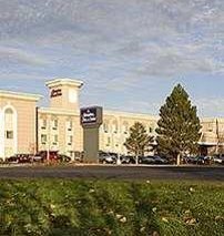 Hampton Inn & Suites  Airport