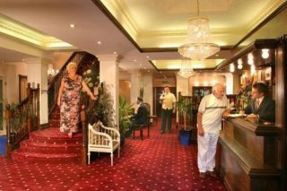 Clifton Park Hotel
