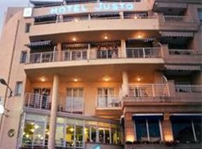 Hotel Oca Justo