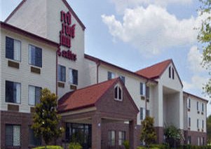 Red Roof Inn and Suites Savannah Airport