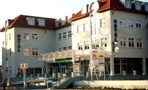 atrium Hotel
