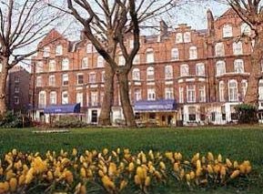 Barkston Garden Hotel