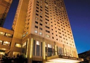 Shangri-La Hotel