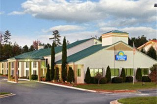 Days Inn and Suites