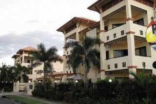 City Plaza Apartments