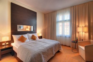 Clarion Hotel  City
