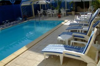 Hotel De La Mer