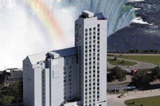 Oakes Hotel Overlooking the Falls