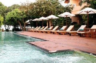 Sailom Hotel