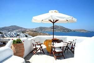 Yades Suites & Apartments
