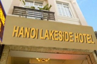 Old Centre Hotel (Formerly named  Lakeside Hotel)