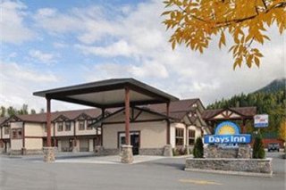 Days Inn & Suites-