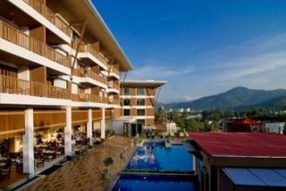 Peach Blossom Resort