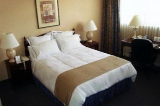 Best Western Roehampton Hotel & Suites