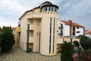 Villa Nara