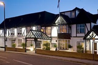 County Hotel