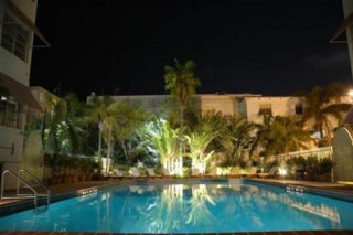 Carlton Hotel South Beach