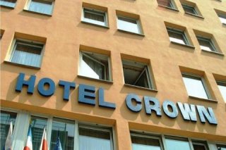 Crown Hotel