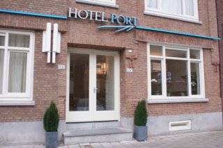Port Hotel
