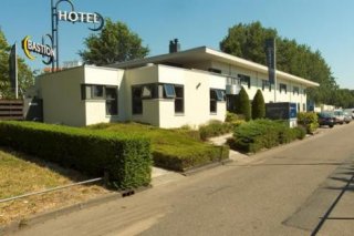 Bastion Hotel  / Voorschoten