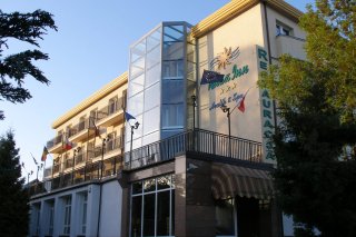 Relax Inn Health & Spa