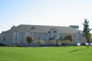 Hawthorn Suites by Wyndham  West