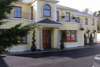 Ma Dwyer's Guesthouse
