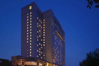 Shangri-La Hotel
