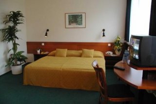 Hotel Fortuna West