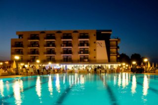 Roses Hotel