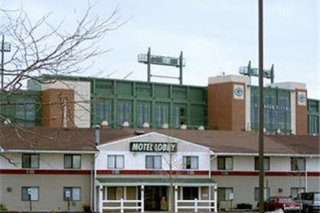 Road Star Inn