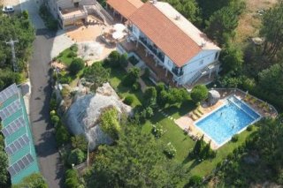 Hotel & Apartamentos Cons da Garda