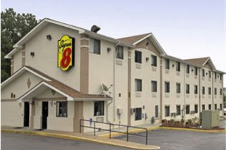Super 8 /Central Plaza