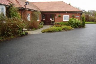The Brown Leaves Country Hotel