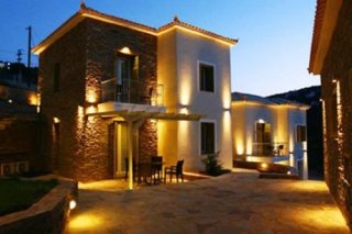 Iro Suites